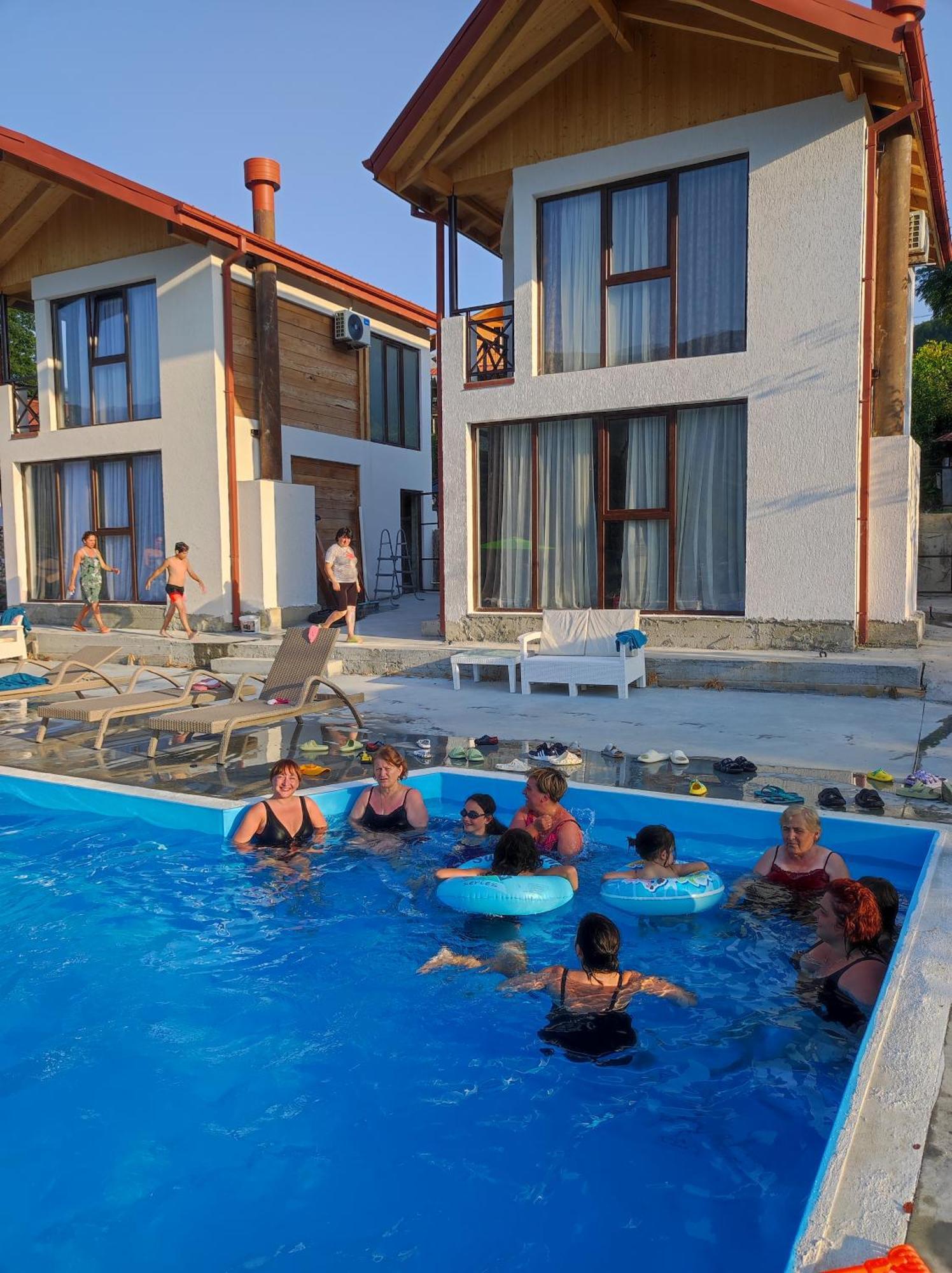Hotel Belvedere Ambrolauri Exterior foto